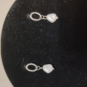 3 × $8 🤑❤️🤗 Faux Fresh Water Pearl Earrings .75"